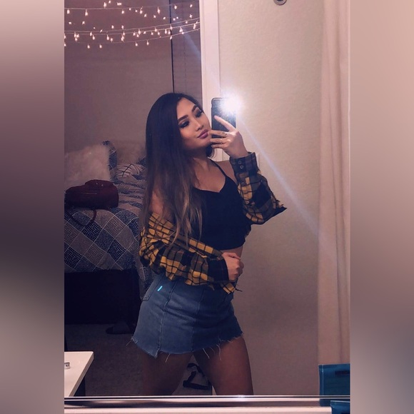 Yellow flannel - Picture 1 of 2